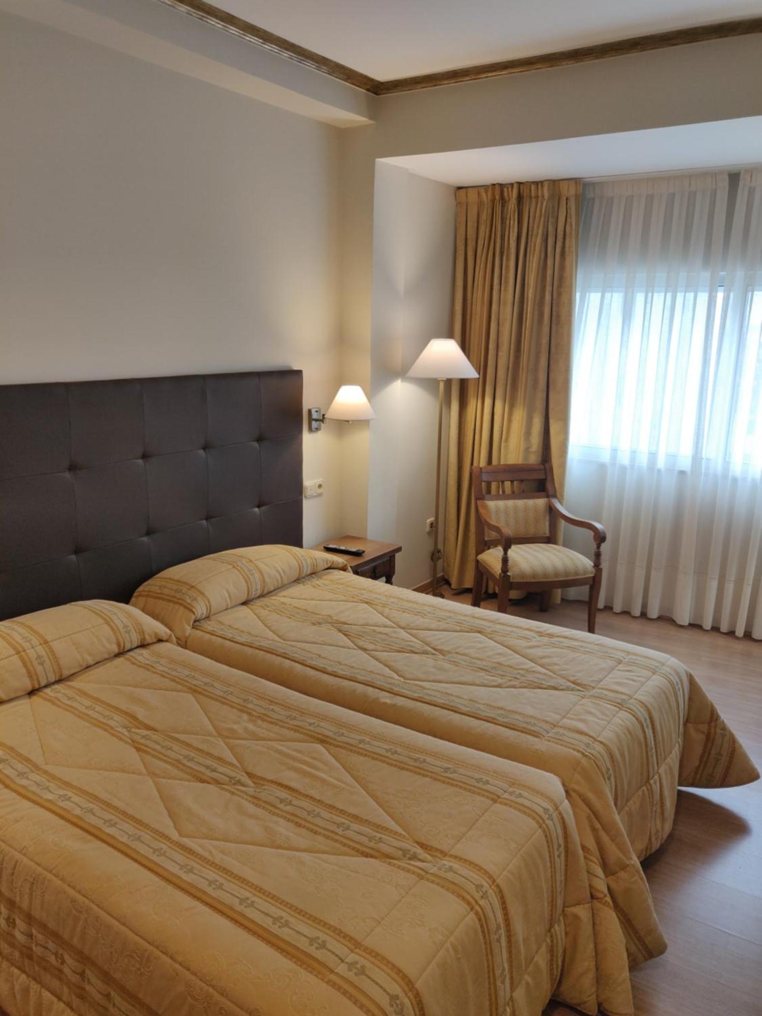 Hotel Chef Rivera Padrón الغرفة الصورة