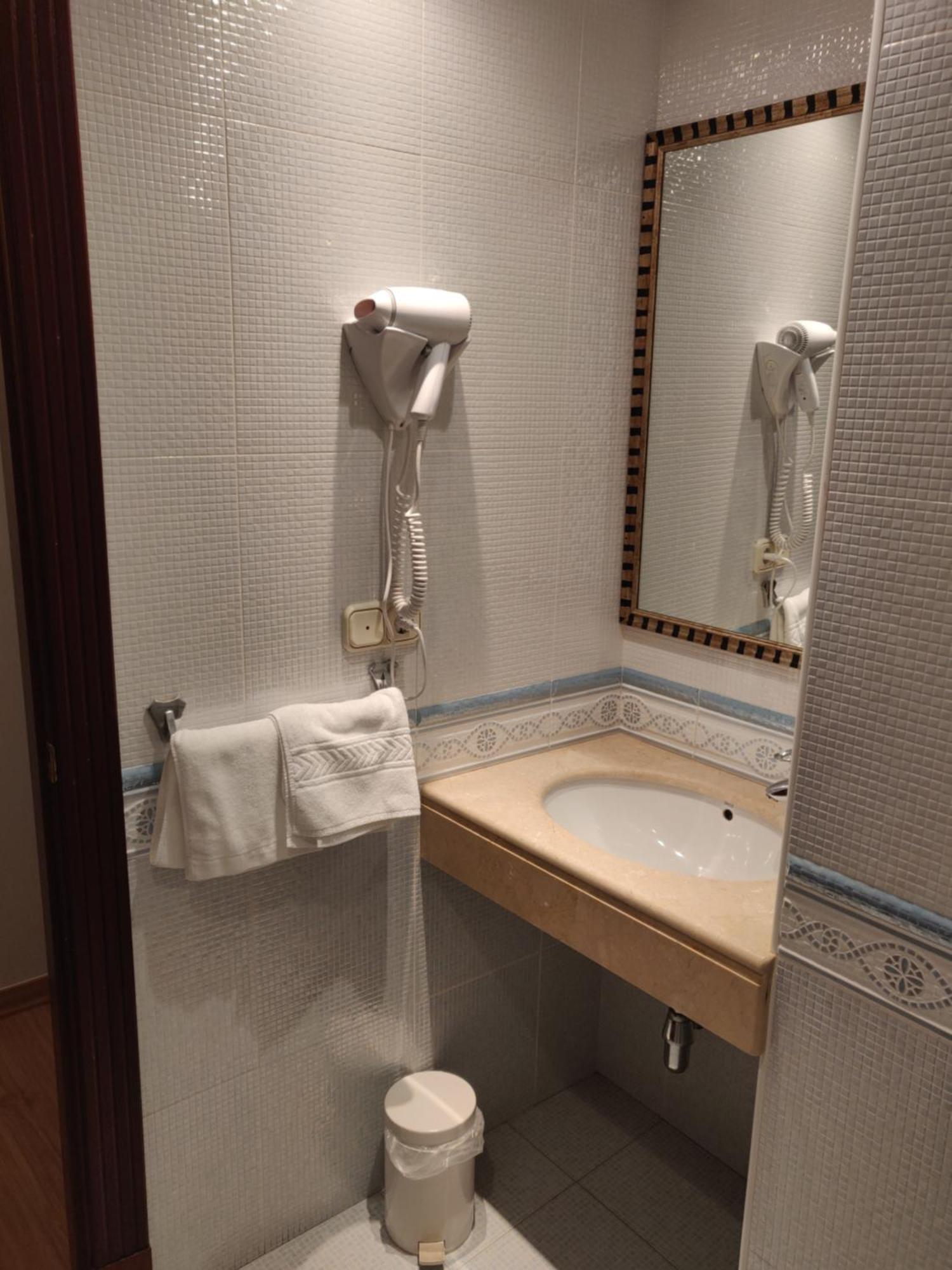 Hotel Chef Rivera Padrón الغرفة الصورة